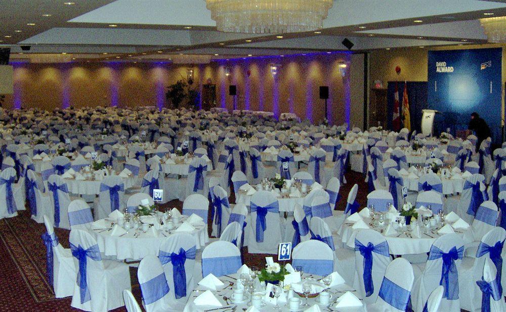 The Fredericton Inn ภายนอก รูปภาพ