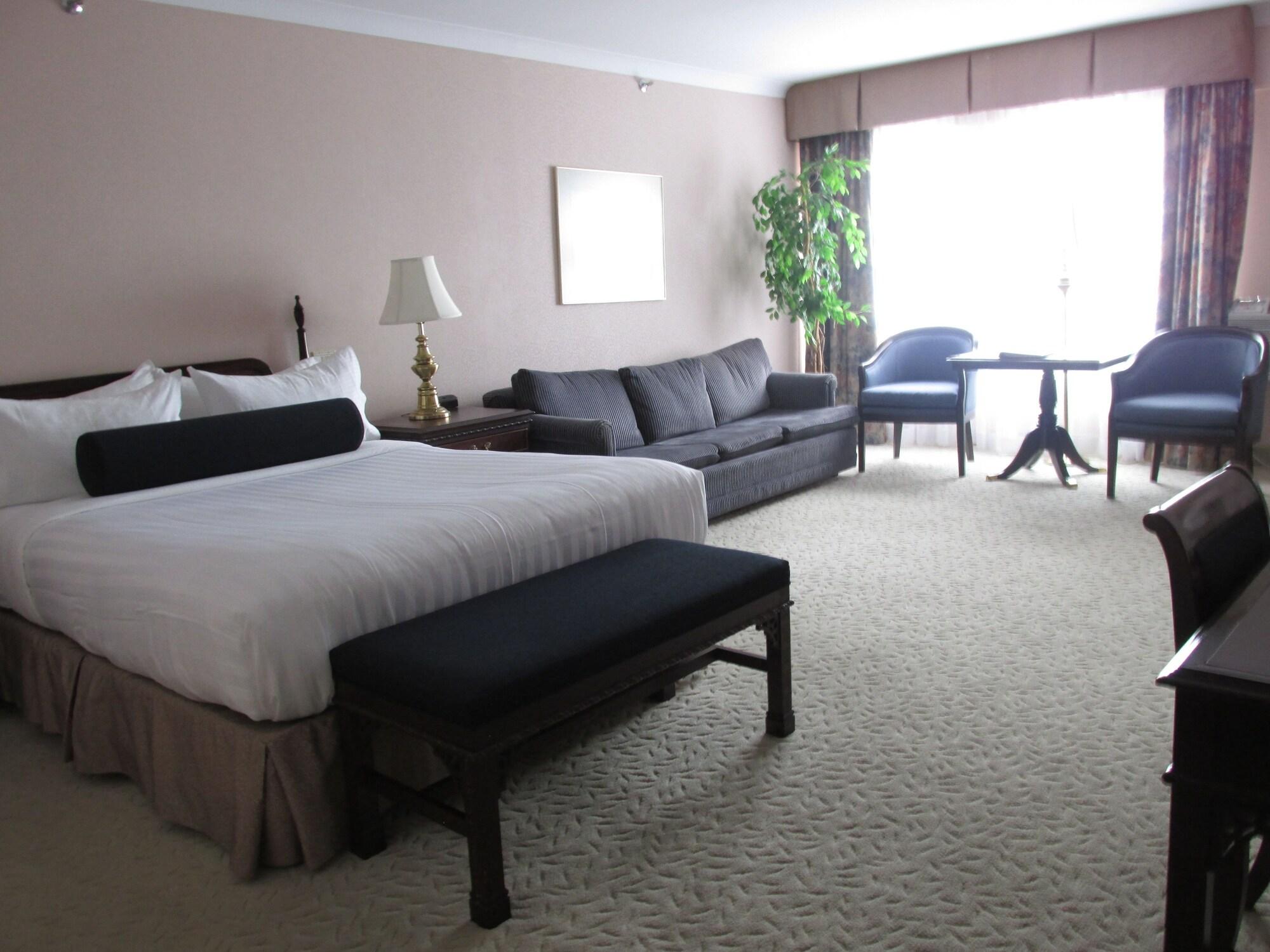The Fredericton Inn ภายนอก รูปภาพ