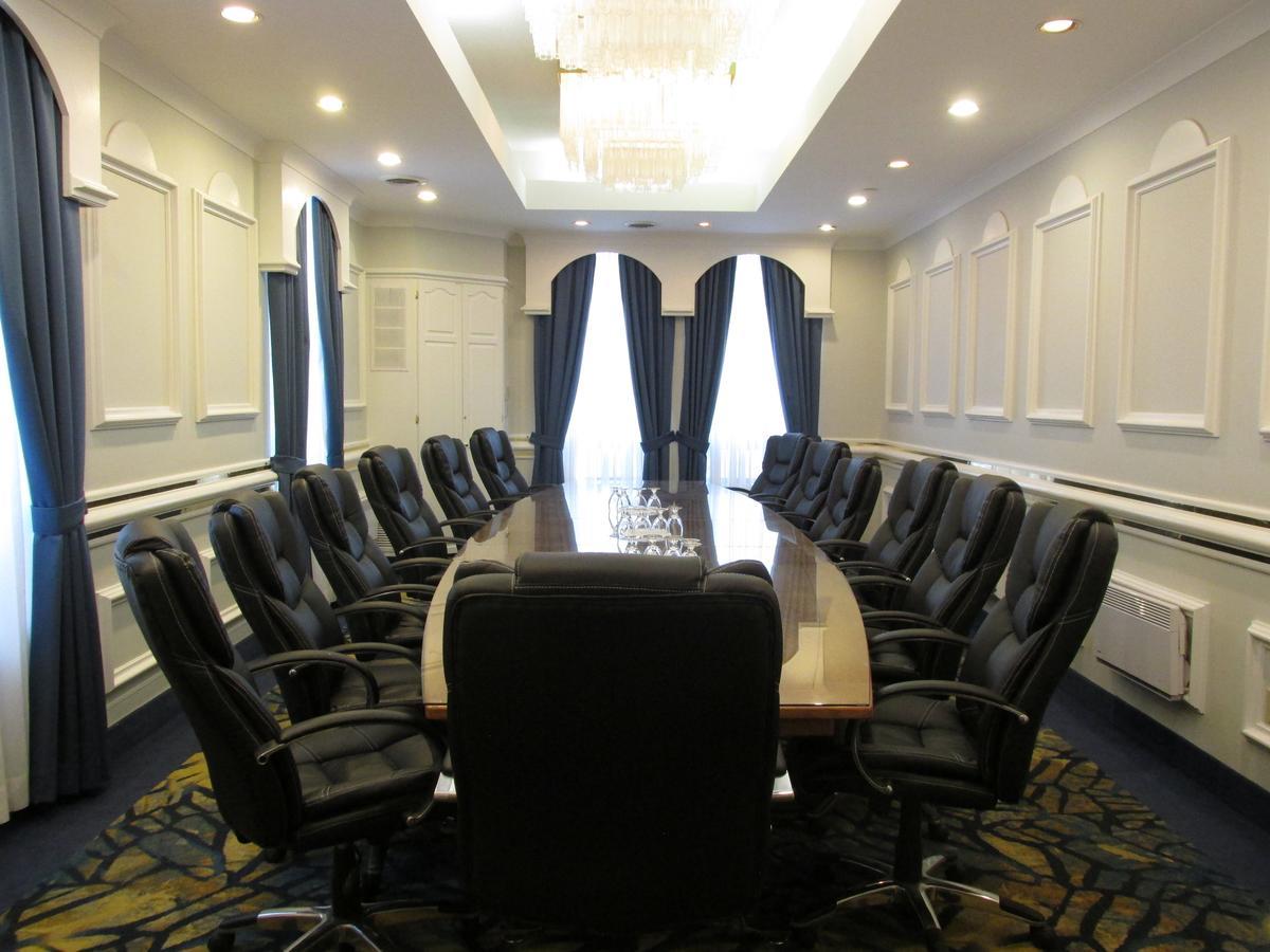 The Fredericton Inn ภายนอก รูปภาพ